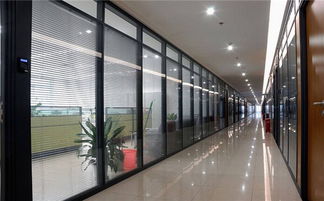 西平單玻玻璃隔斷 以行業領先品質，開啟高隔間塑膠零配件促銷盛典